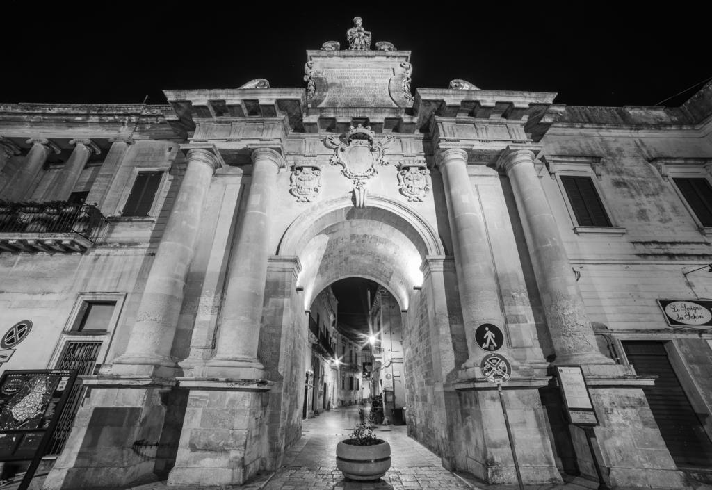 Lecce Stazione Centrale מראה חיצוני תמונה