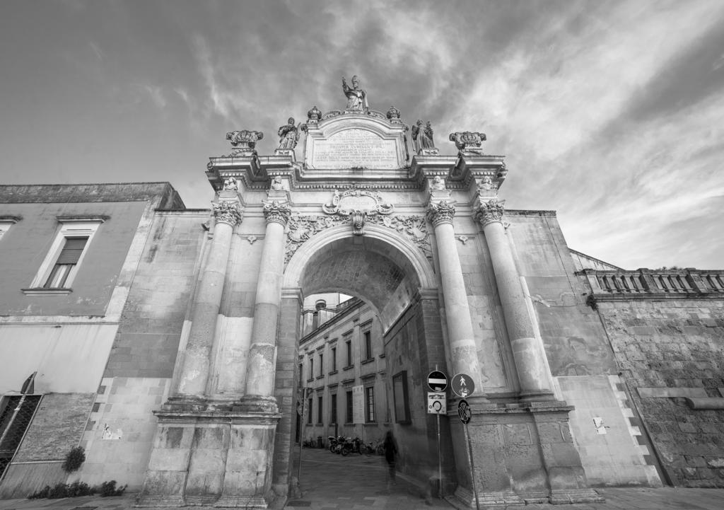 Lecce Stazione Centrale מראה חיצוני תמונה
